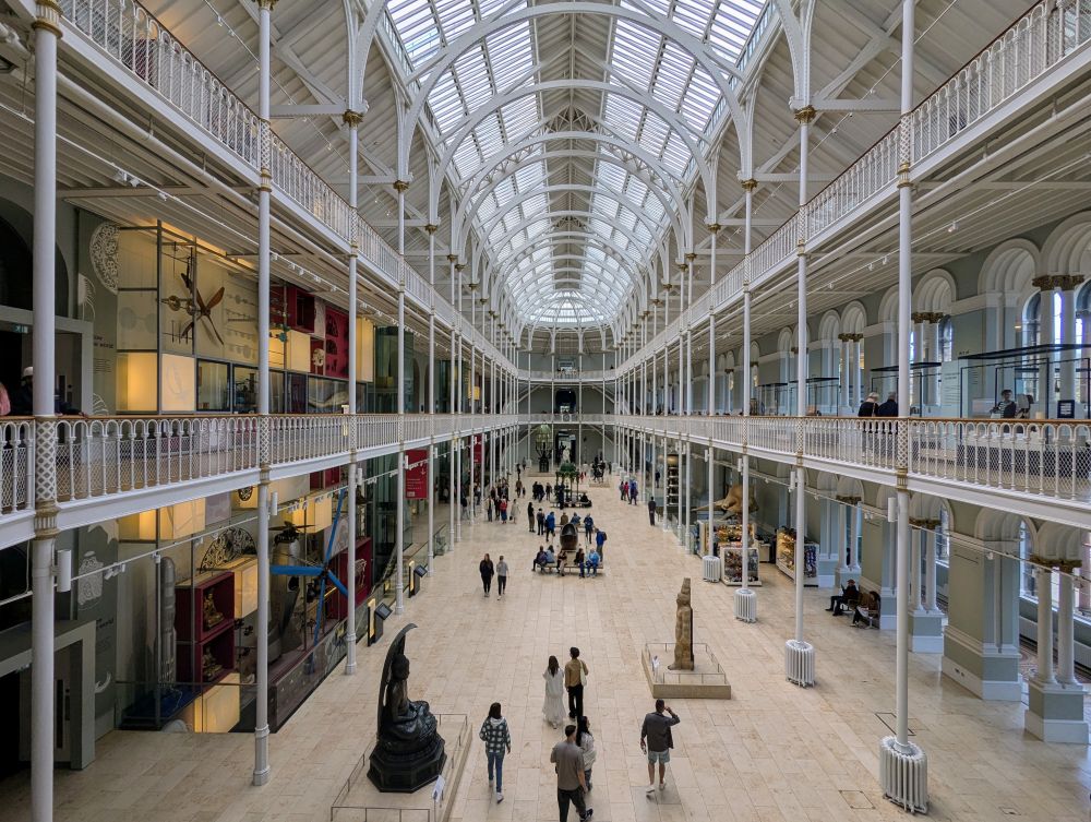 Das National Museum of Scotland ist ein alter Galleriebau, der ganz leicht und luftig wirkt.