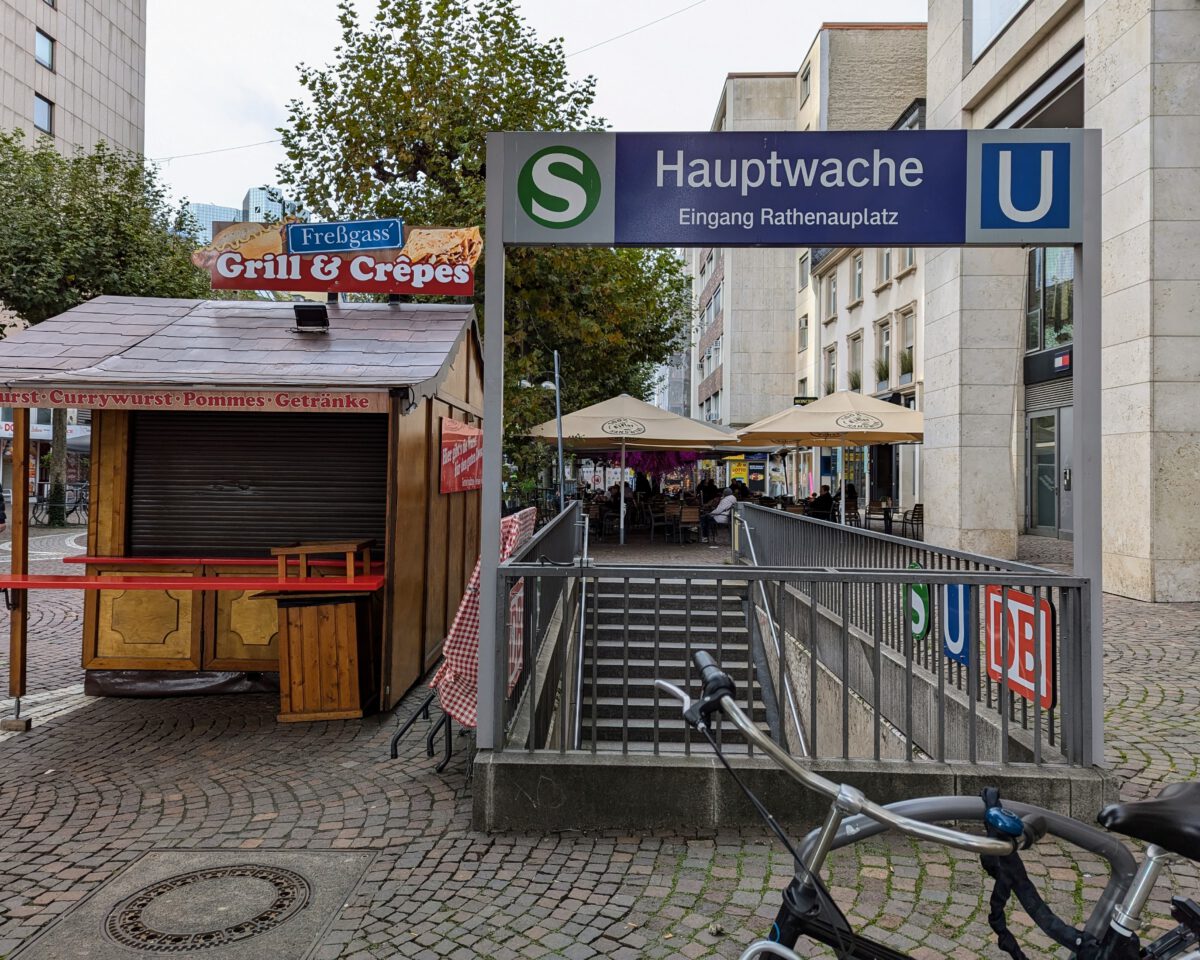 Charity Wurststand an der Freßgass